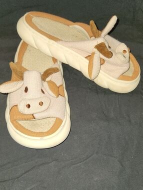 Pink & Tan Animal Slide Slippers - Cute Pig Design